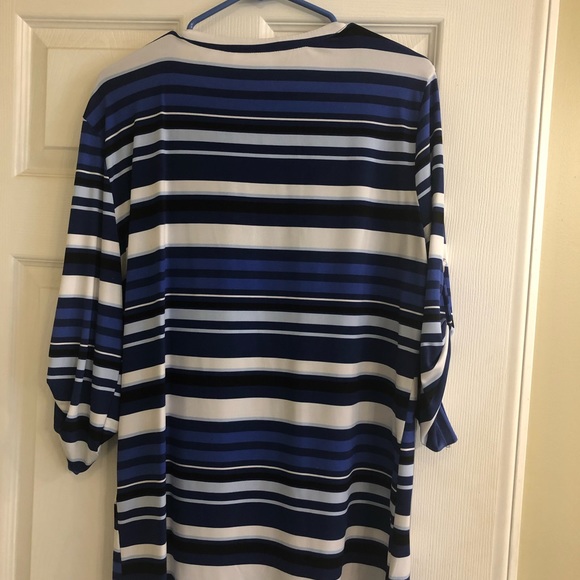 NY & Company XL top - Picture 4 of 4